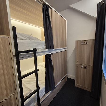 Hostel Siesta & Go Madrid Bagian luar foto