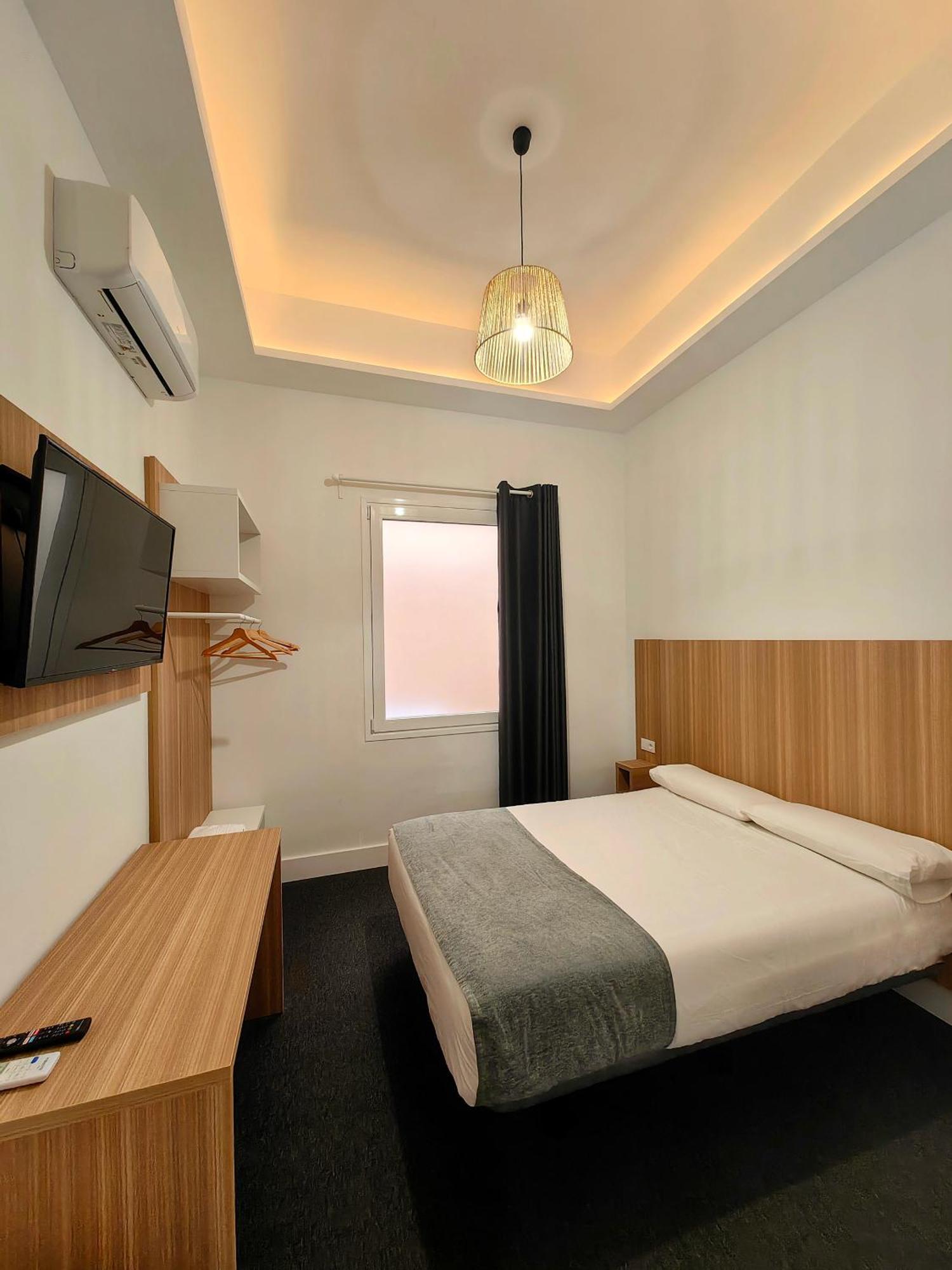Hostel Siesta & Go Madrid Bagian luar foto